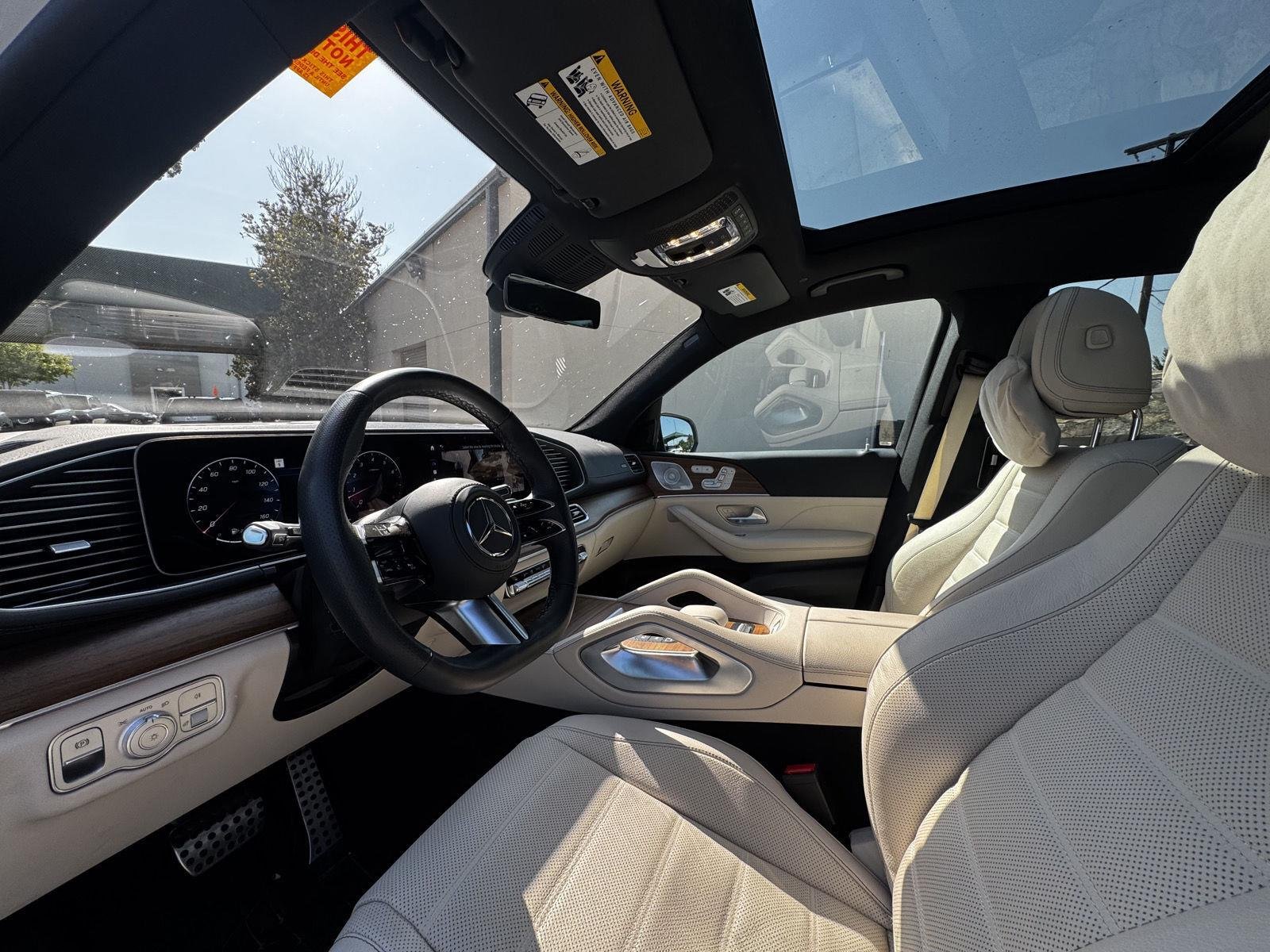 Used 2025 Moonlight White Metallic Mercedes-Benz GLS 450 4MATIC® image 17