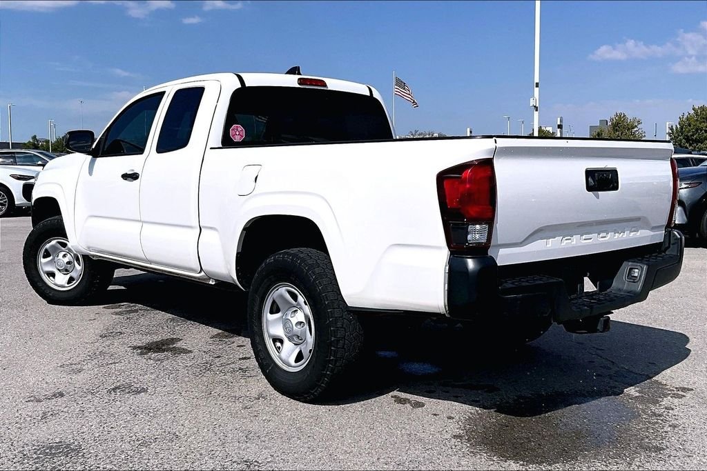 Used 2022 White Toyota SR image 3