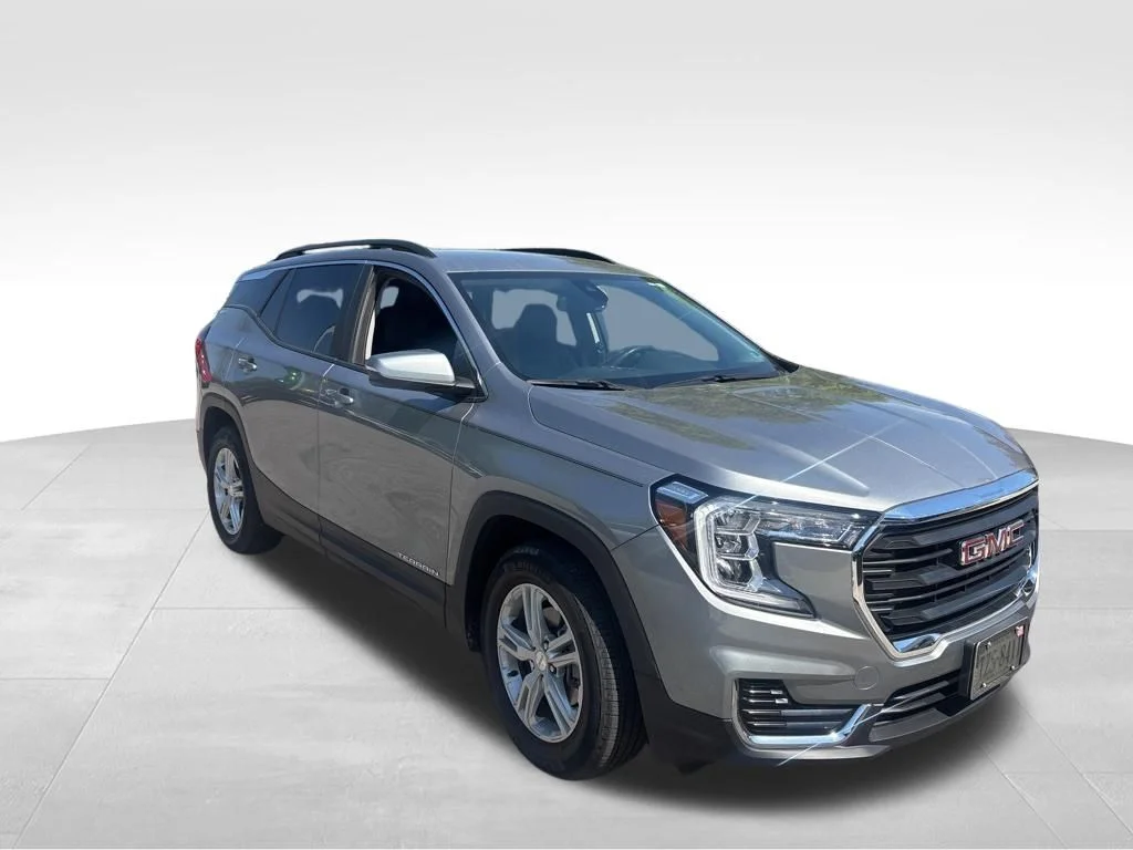 Used 2023 Silver GMC SLE image 2