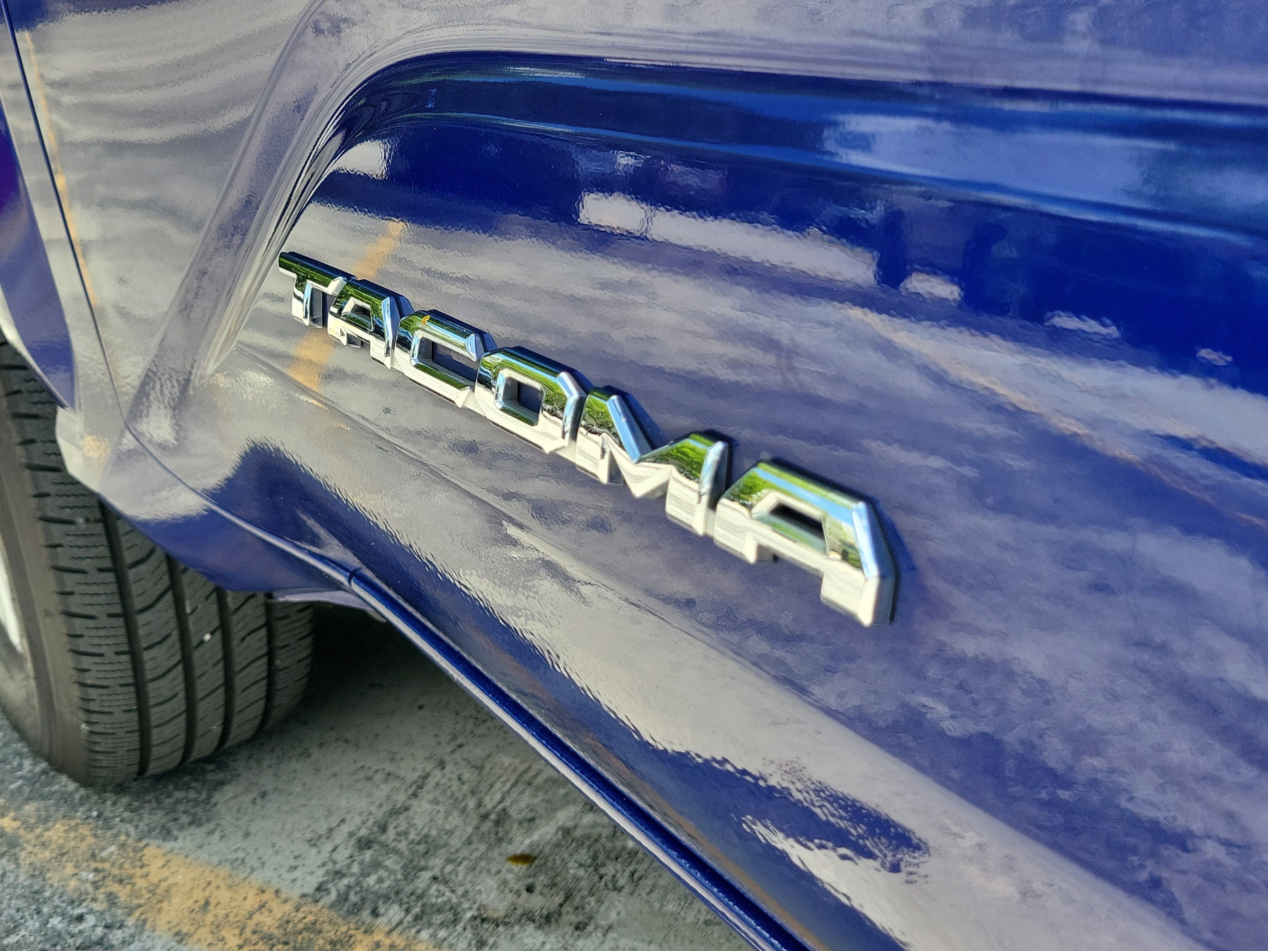 Used 2025 Blue Toyota SR5 image 9