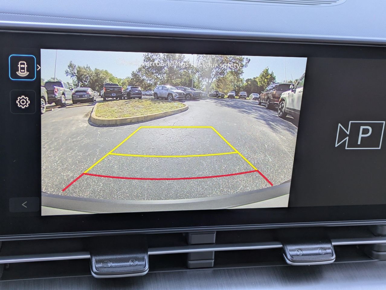 New 2027 Atlas White Hyundai SE FWD image 23