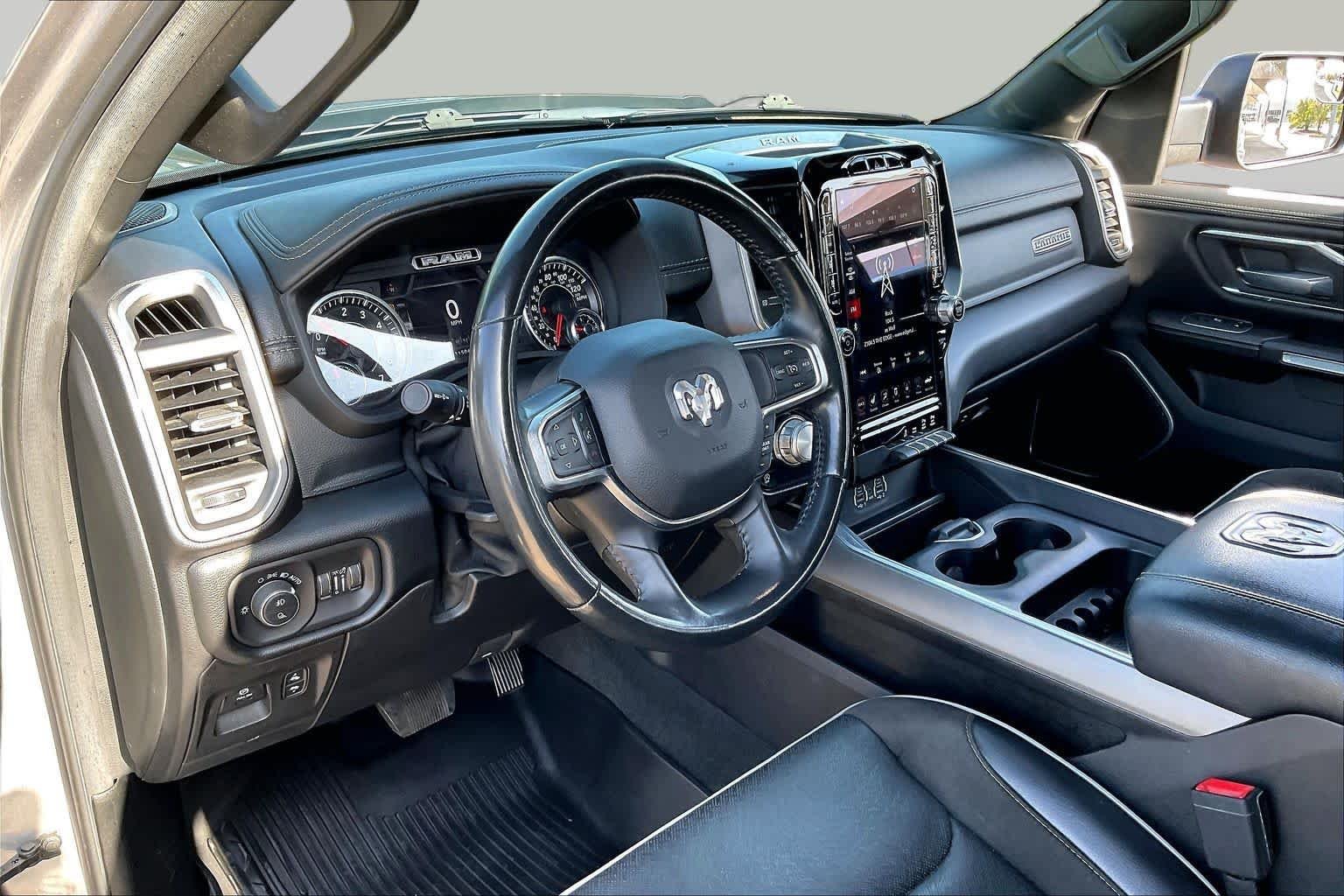 Used 2021 Billet Silver Metallic Clearcoat Ram Laramie image 17