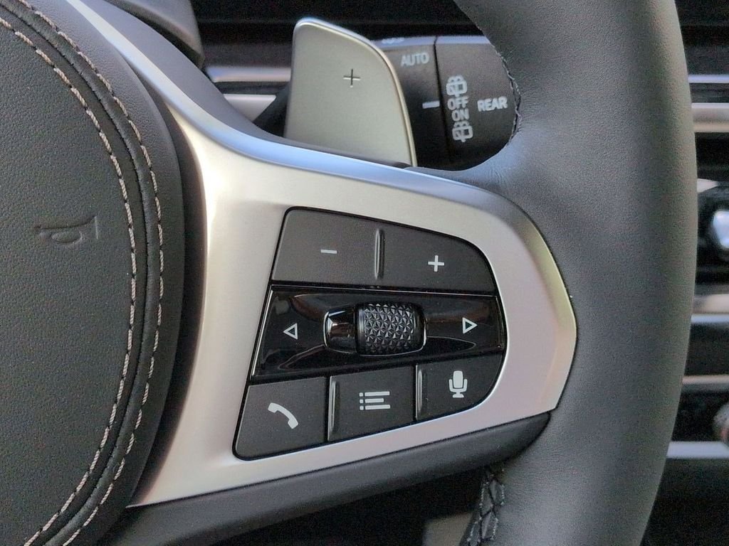 New 2026 Brooklyn Grey Metallic BMW xDrive40i image 27