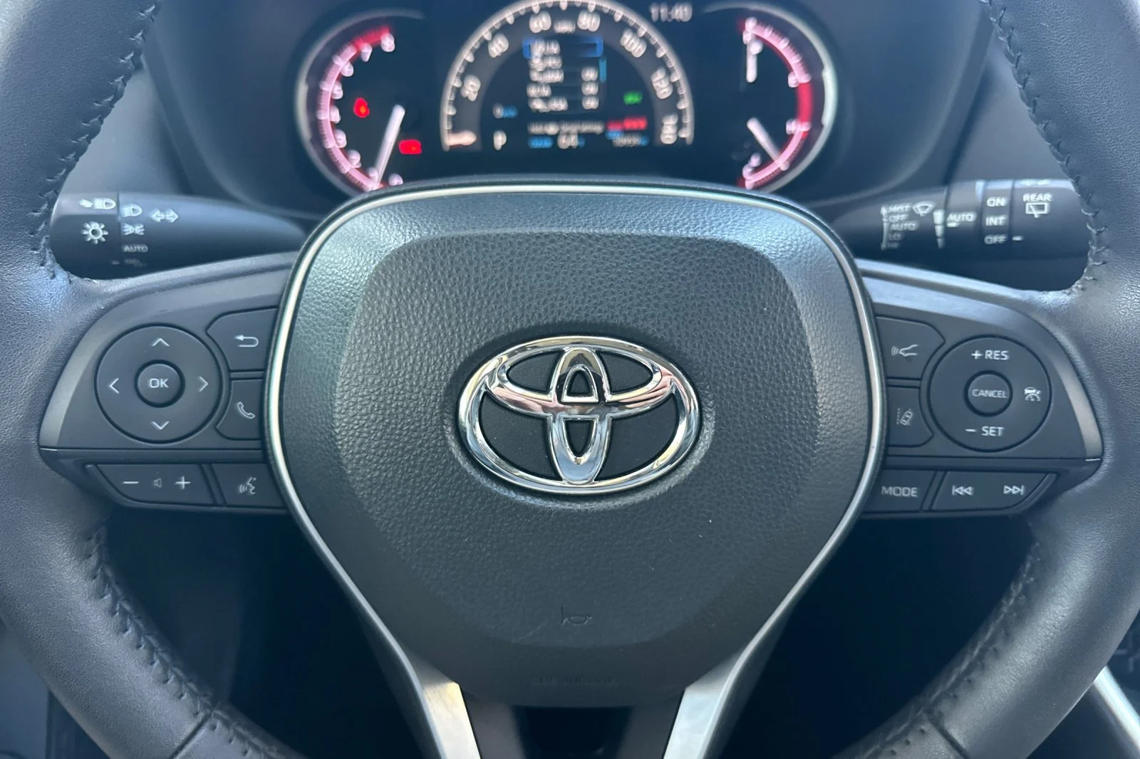 2023 Toyota RAV4 XLE - Photo 29