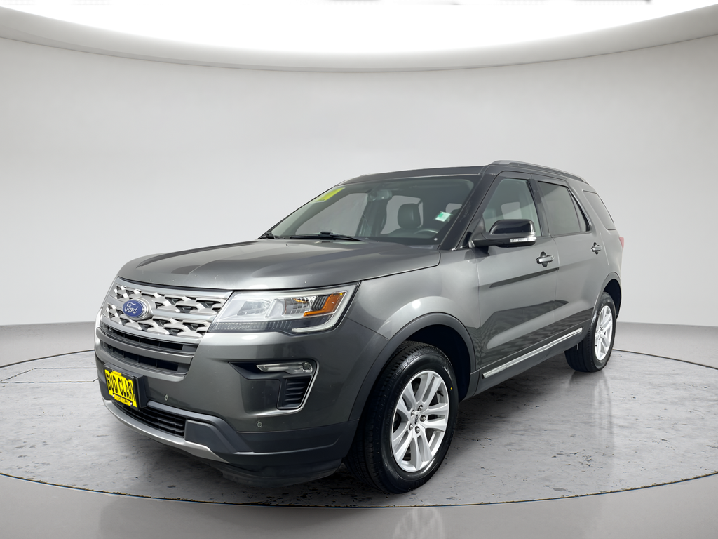 Used 2018 Magnetic Metallic Ford XLT image 1