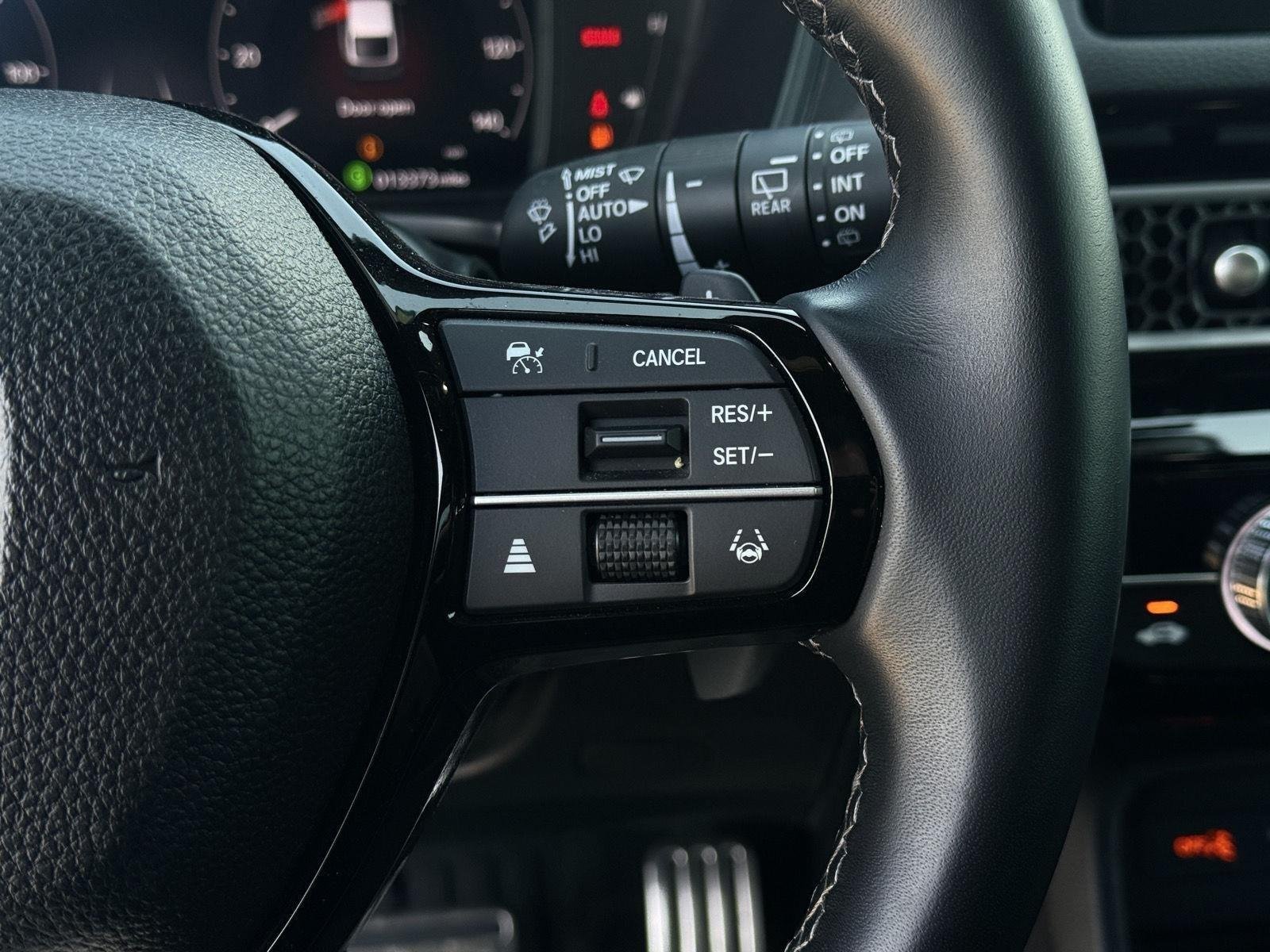 Used 2025 Platinum White Pearl Honda Sport Touring image 19