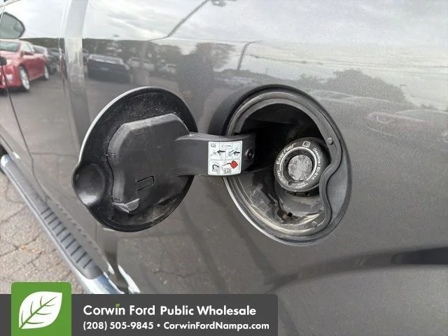 Used 2016 Gray Ford XLT image 10