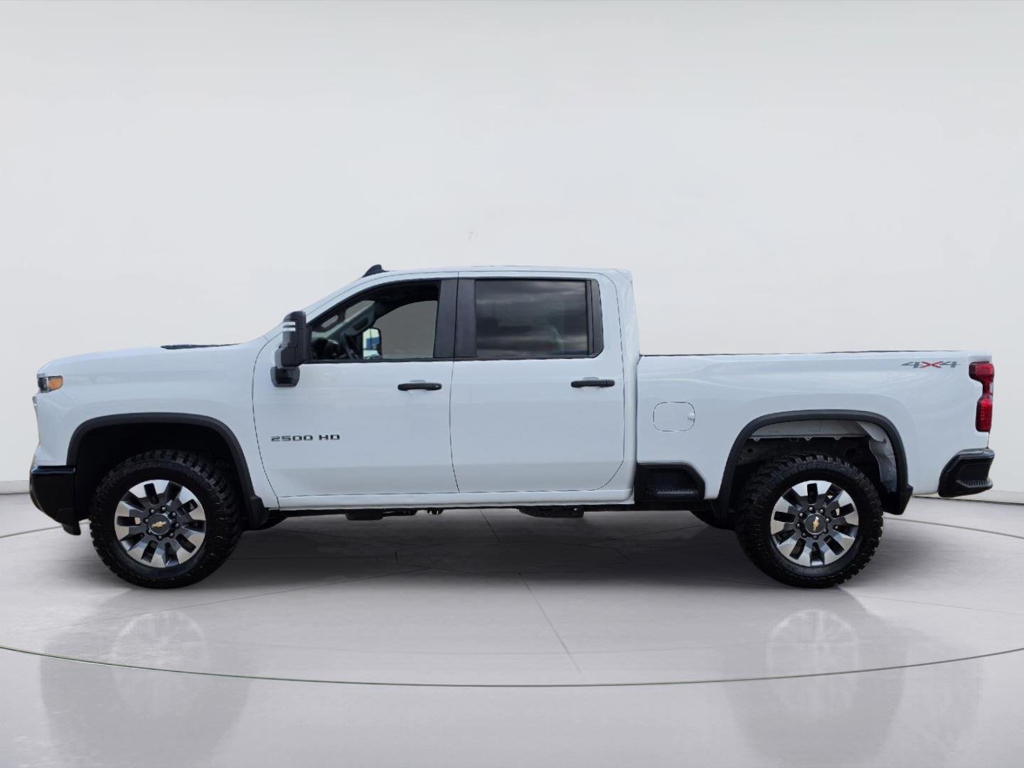 Used 2024 Summit White Chevrolet Custom image 6