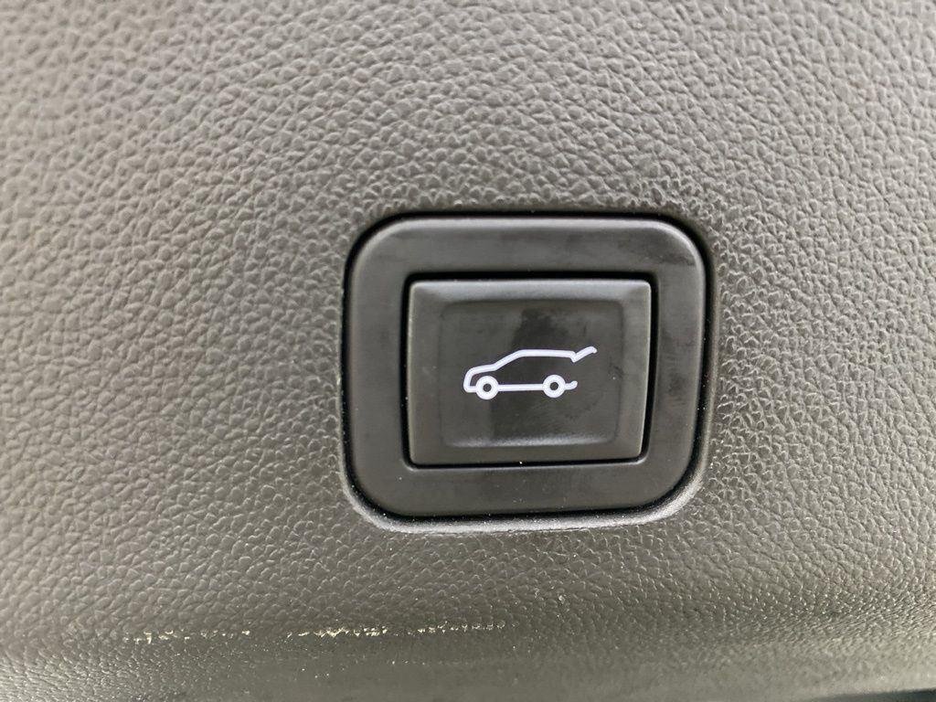 2024 GMC Yukon AT4 - Photo 34