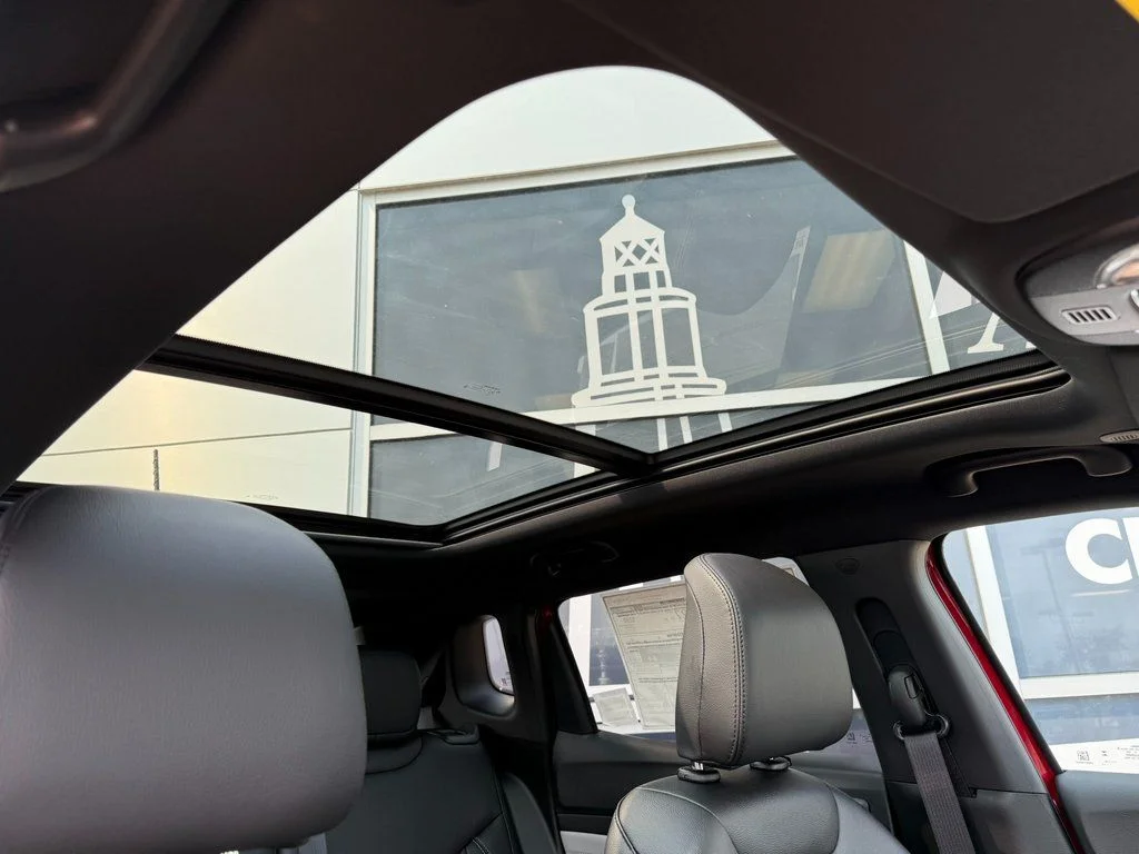 2025 Jeep Compass Limited - Photo 16