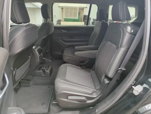 Used 2023 Black Jeep Laredo 4x4 image 31
