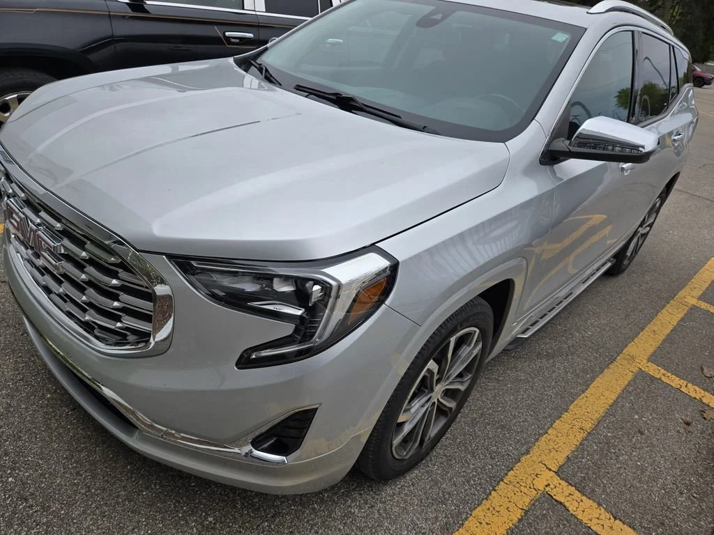 2019 GMC Terrain Denali FWD's photo