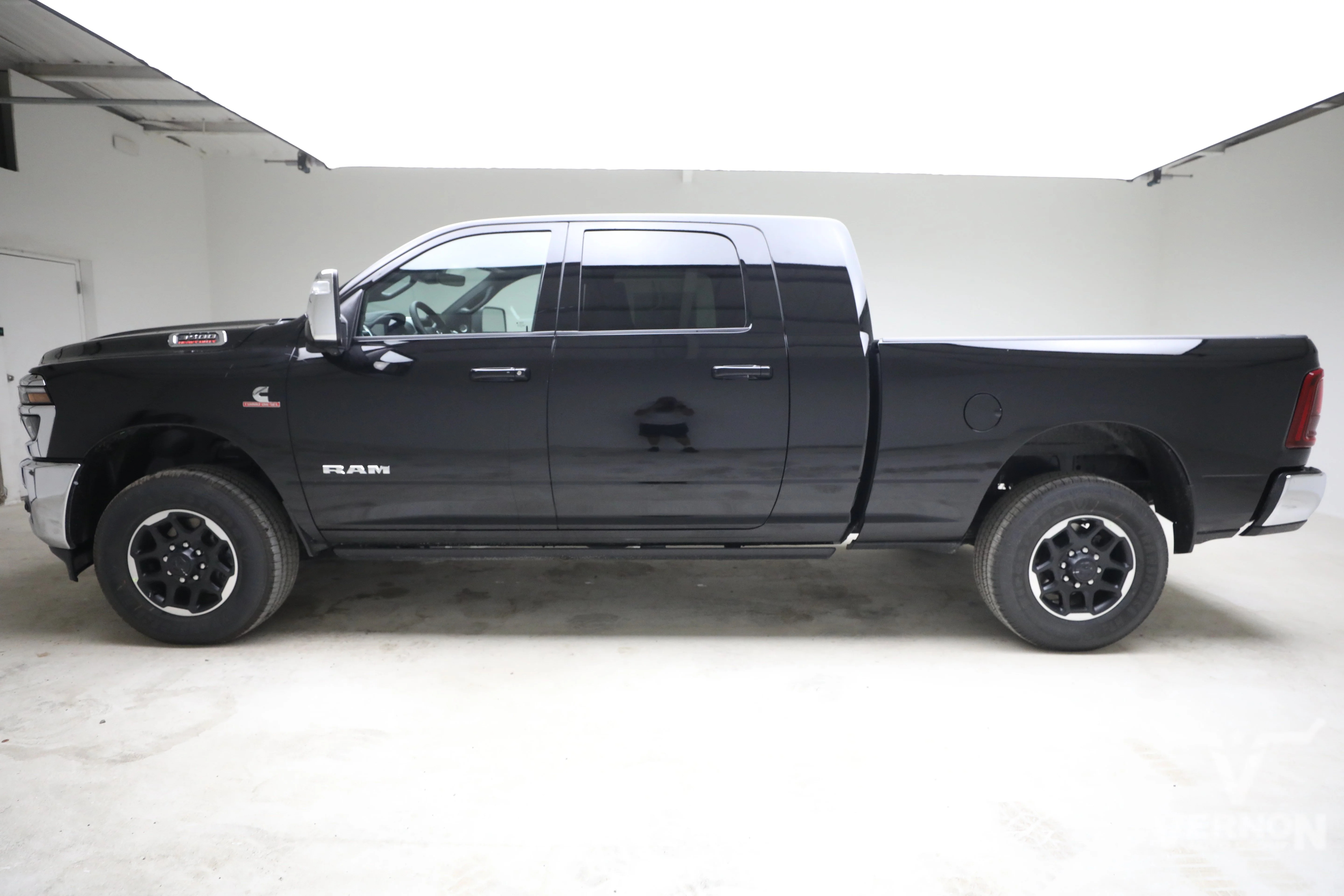 New 2026 Ram 3500 SRW Laramie Mega Cab 4x4