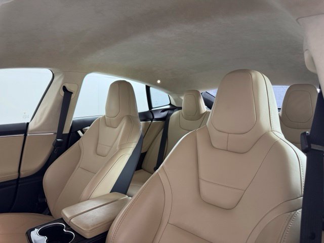 Used 2016 Red Multi-Coat Tesla  image 6