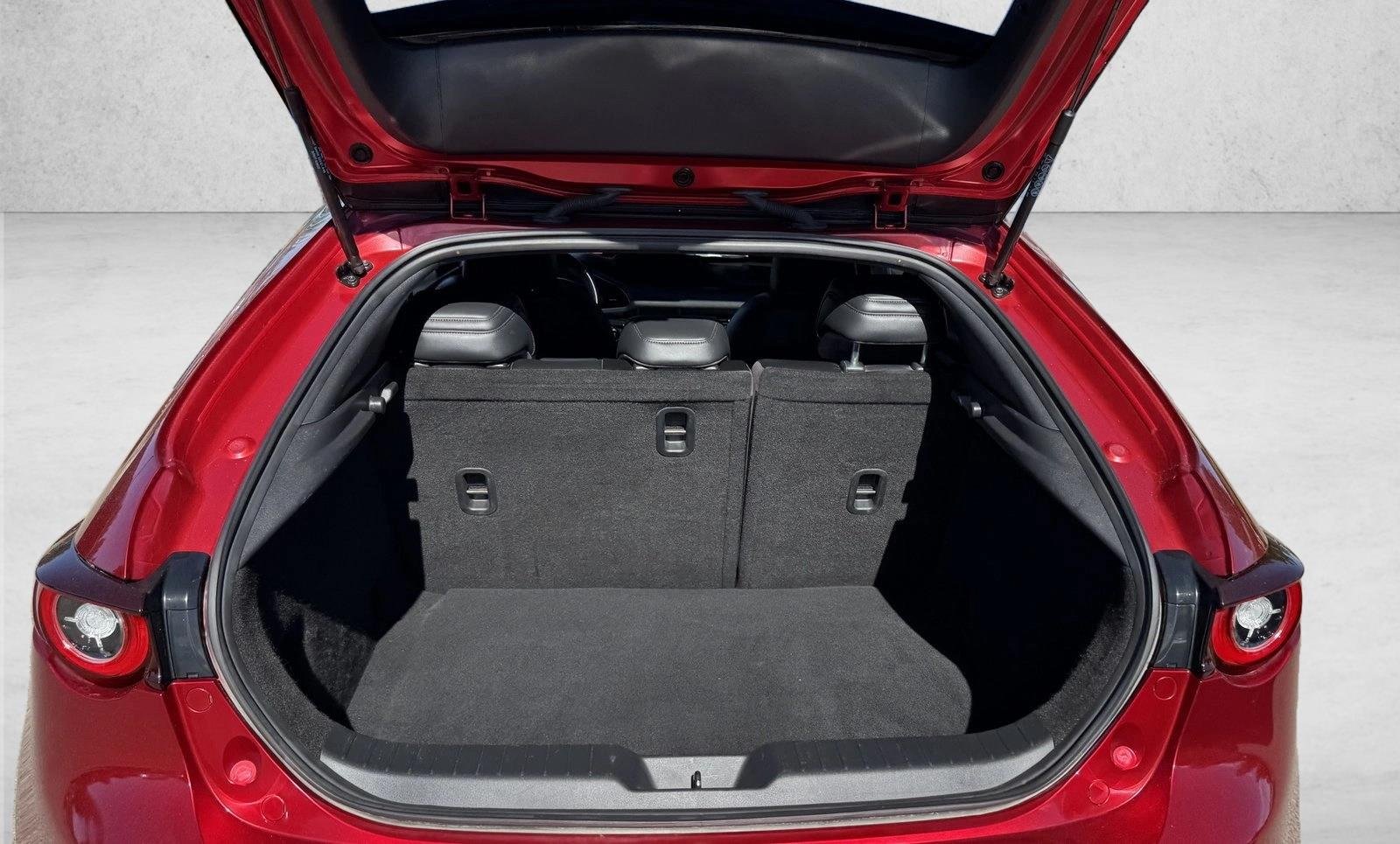 Certified Used 2022 Soul Red Crystal Metallic Mazda Premium image 9