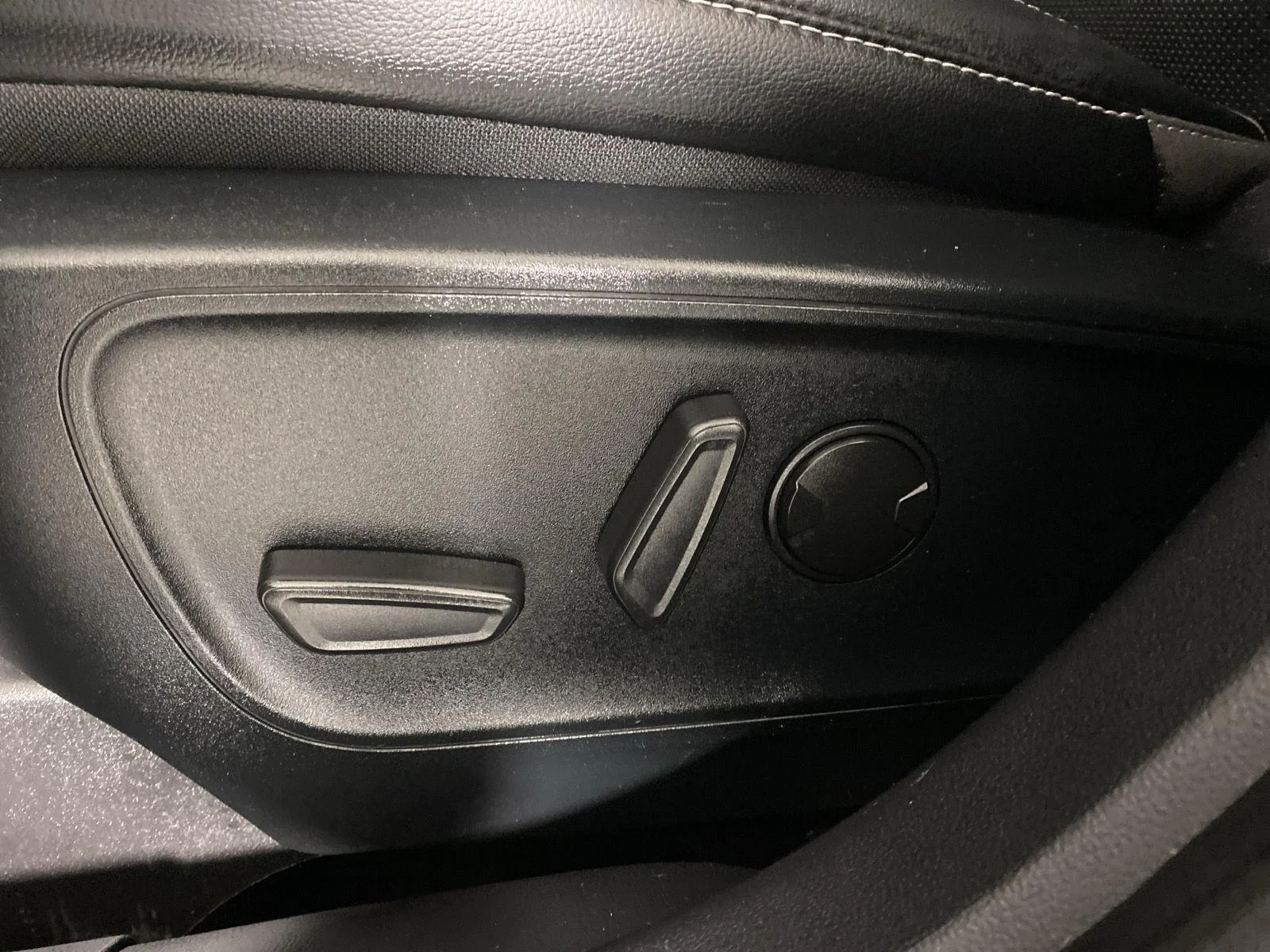 Used 2020 Magnetic Ford SEL image 11