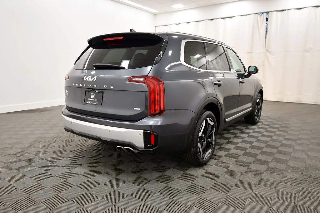 Certified Used 2024 Gray Kia S image 8