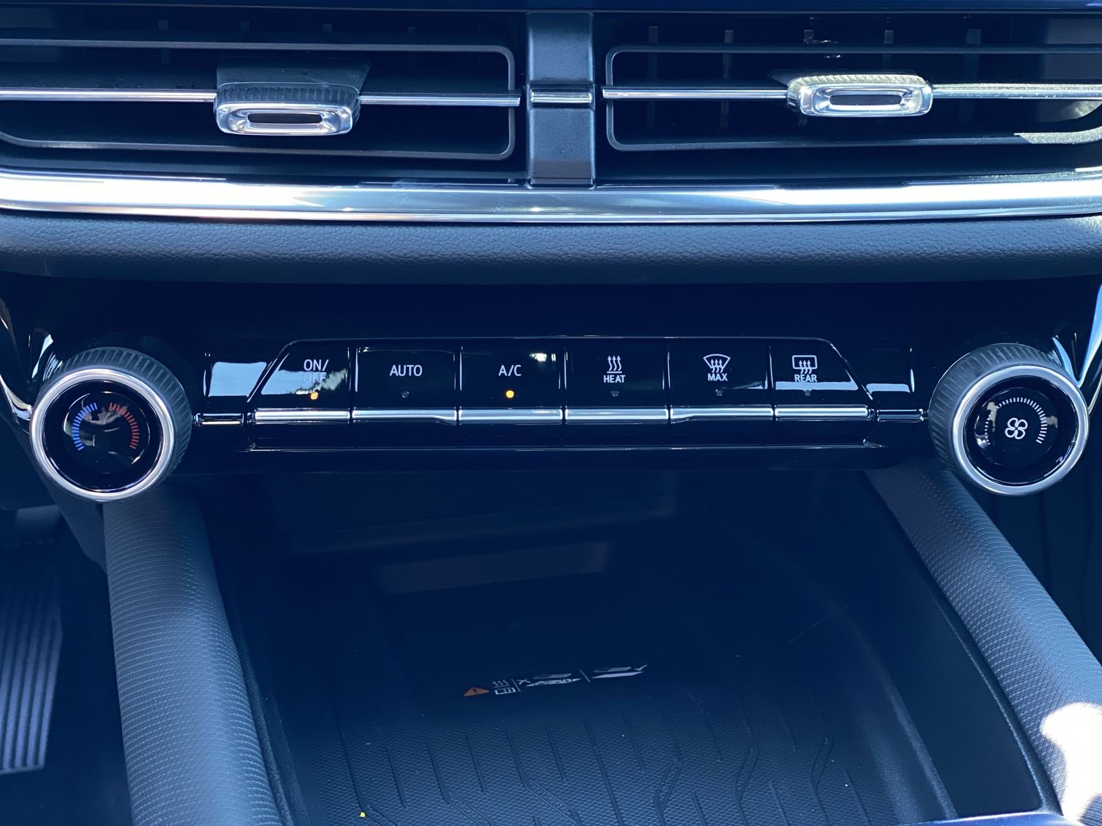 2026 Chevrolet Equinox EV 2LT - Photo 70