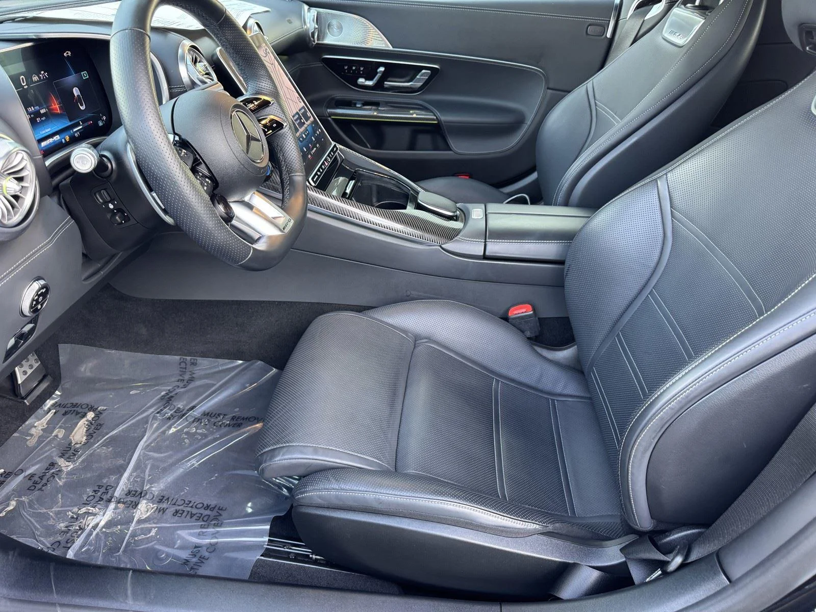Used 2022  Mercedes-Benz AMG® SL 63 image 21