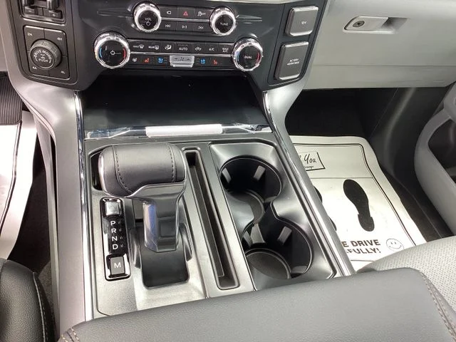 New 2026 Star White Metallic Tri-Coat Ford Lariat® image 15