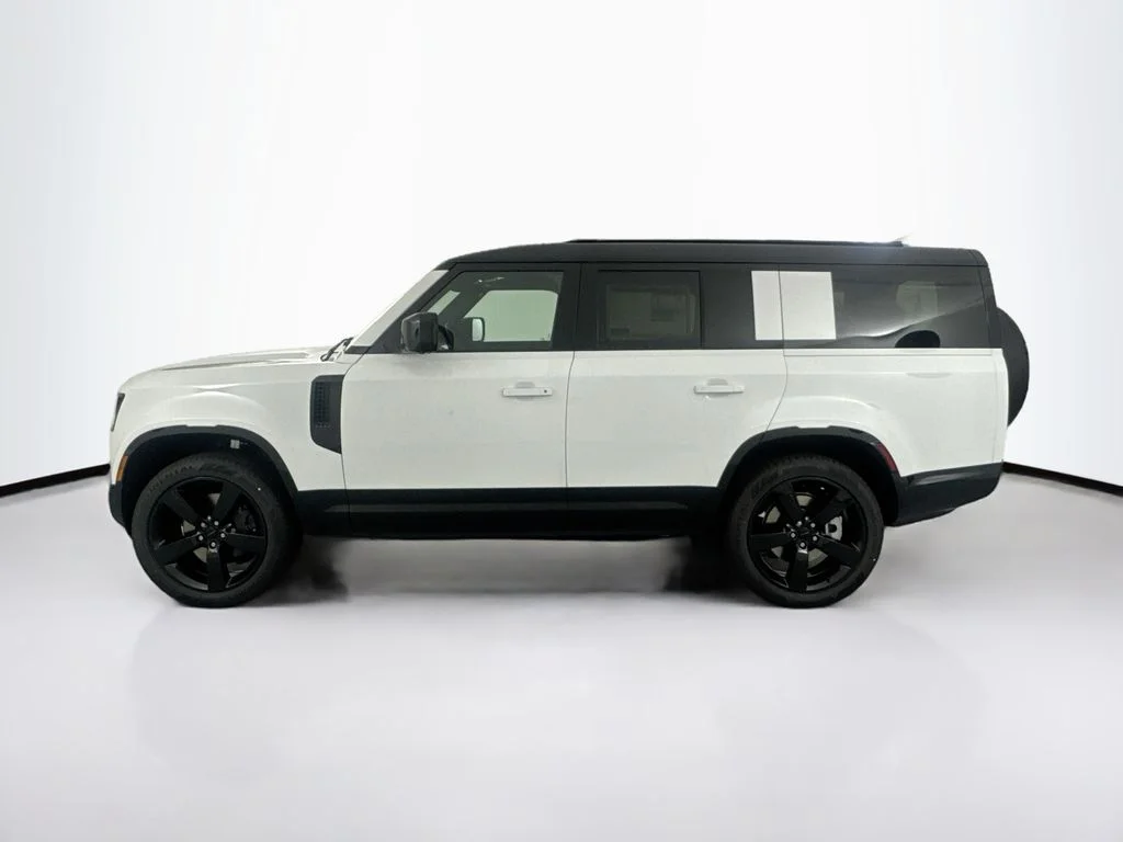 New 2026 Fuji White Land Rover X-Dynamic SE image 8