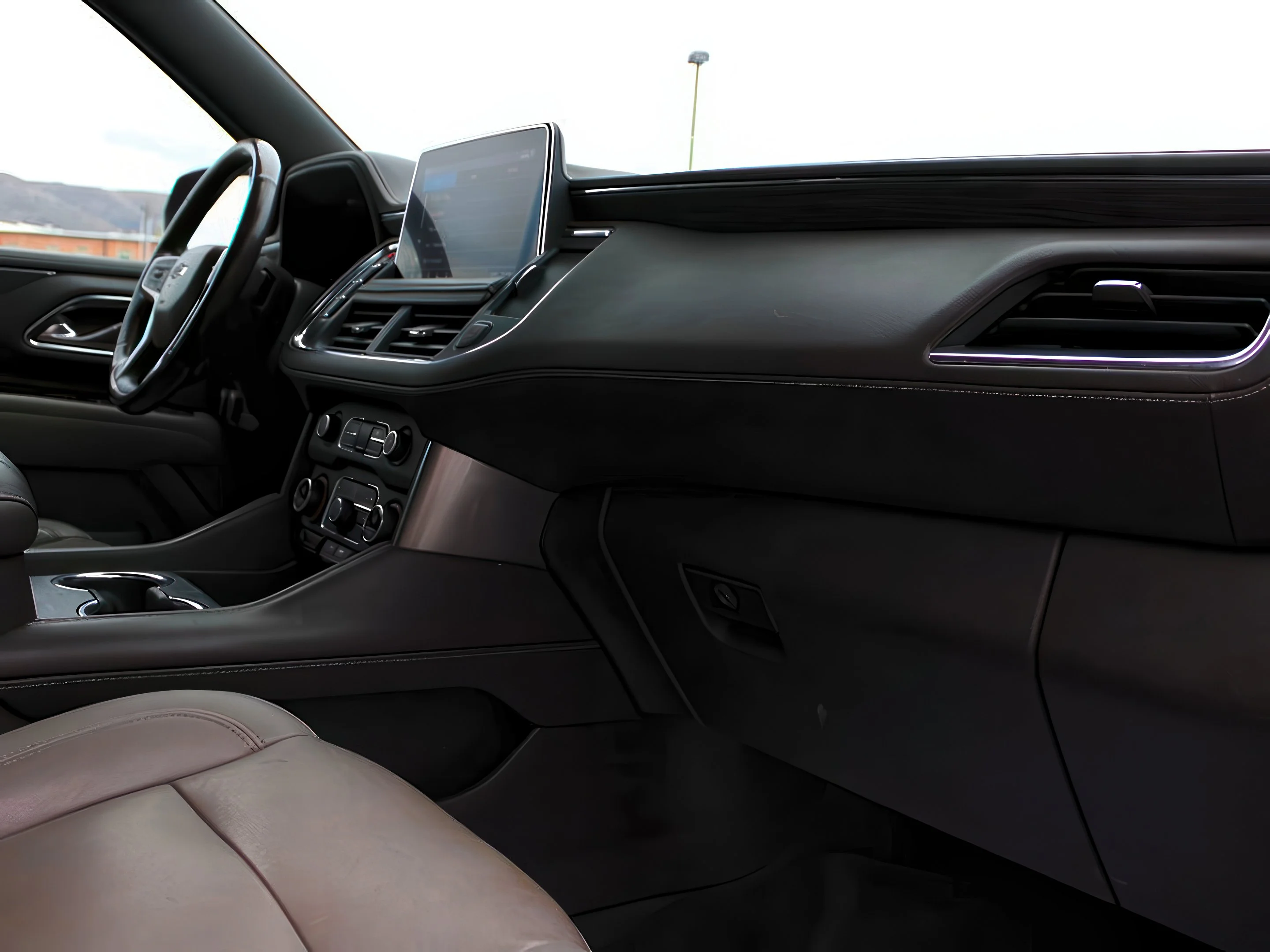 2021 Chevrolet Suburban Z71 - Photo 25