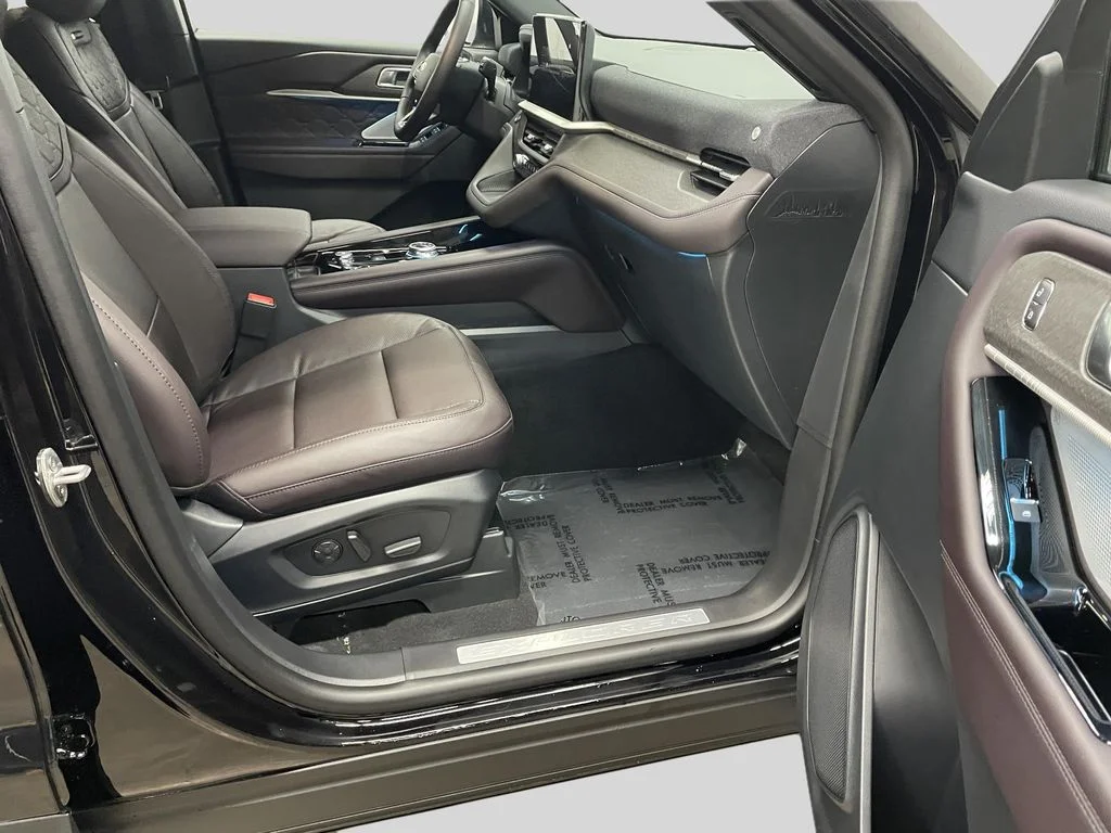 2026 Ford Explorer Platinum - Photo 6