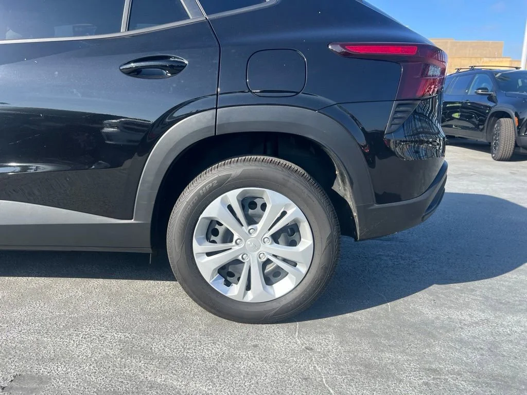 Used 2025 Mosaic Black Metallic Chevrolet LS image 9