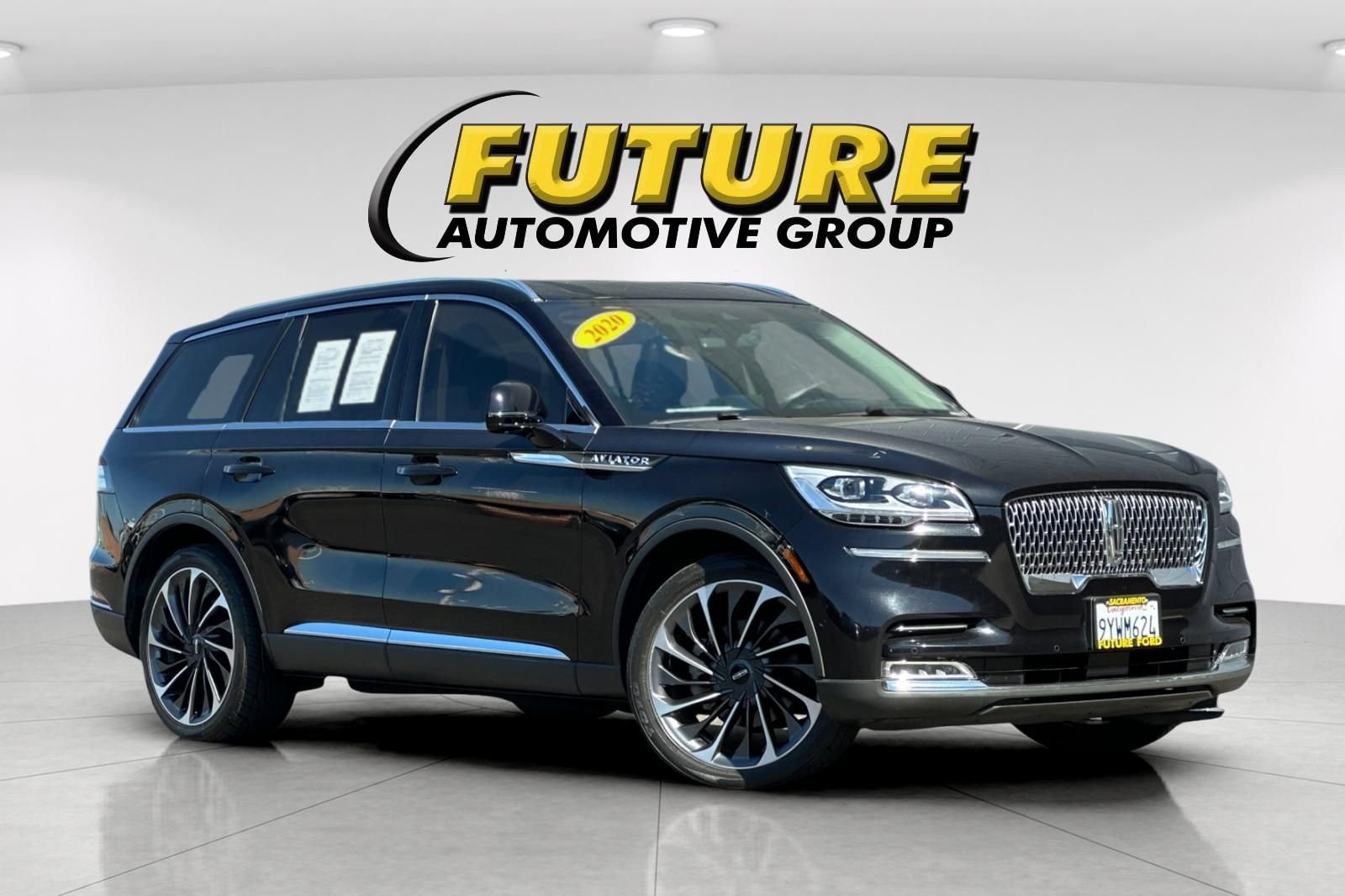 Used 2020 Black Lincoln Reserve image 1