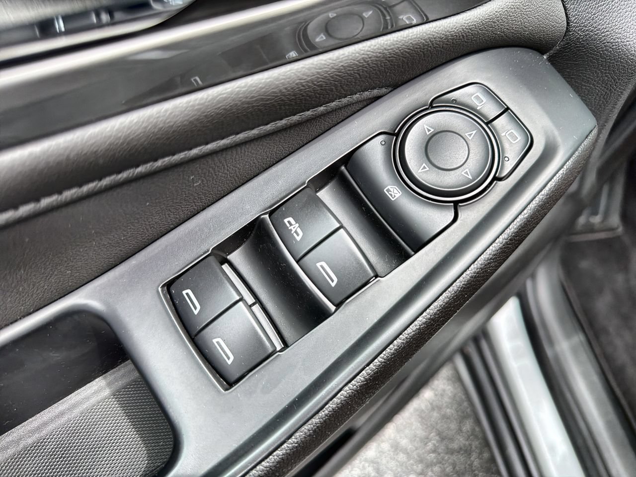 Used 2023 Sterling Gray Metallic Chevrolet LT Cloth image 19