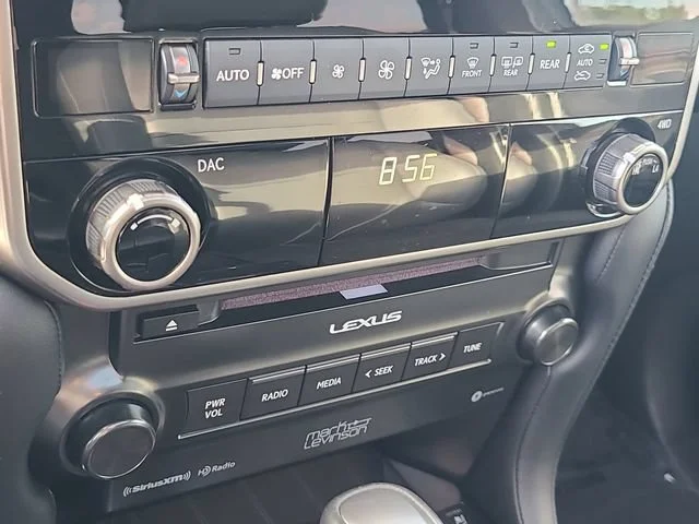 Used 2023 Gray Lexus GX 460 Premium image 31