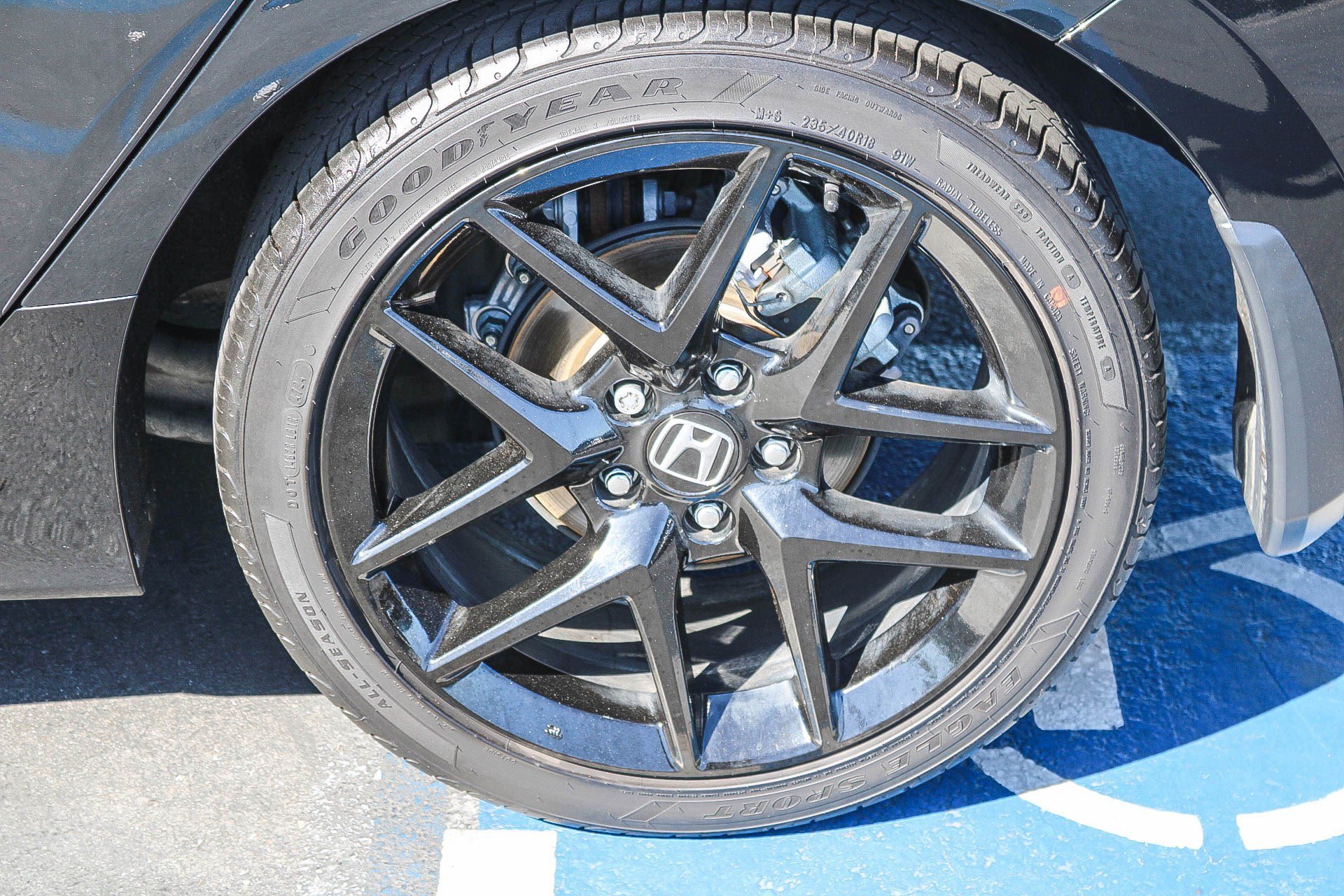 2025 Honda Civic Hatchback Sport - Photo 11