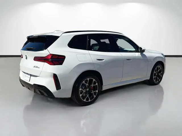 New 2026 Alpine White BMW 30 xDrive image 3