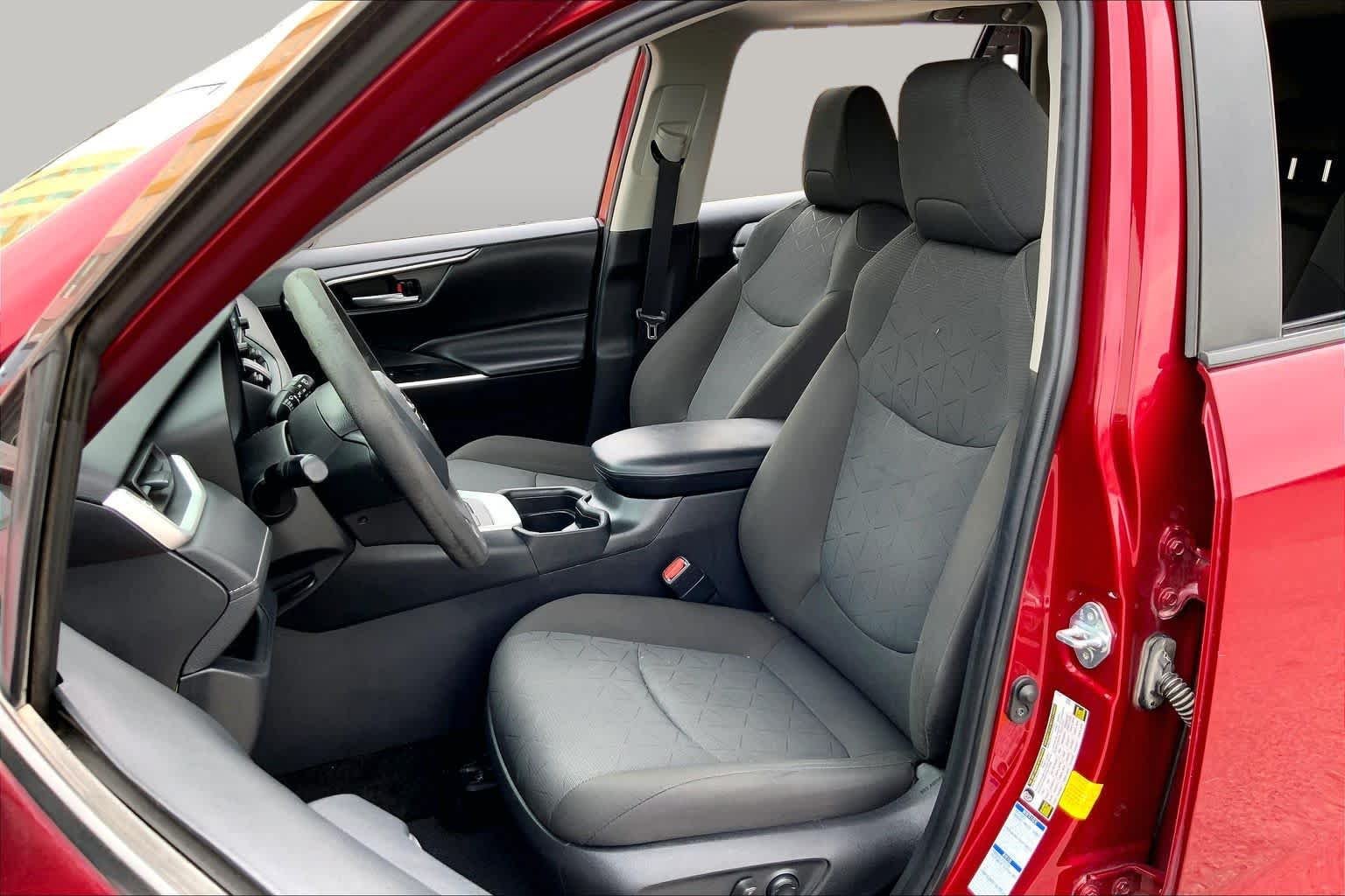 Used 2021 Ruby Flare Pearl Toyota Hybrid XLE image 8