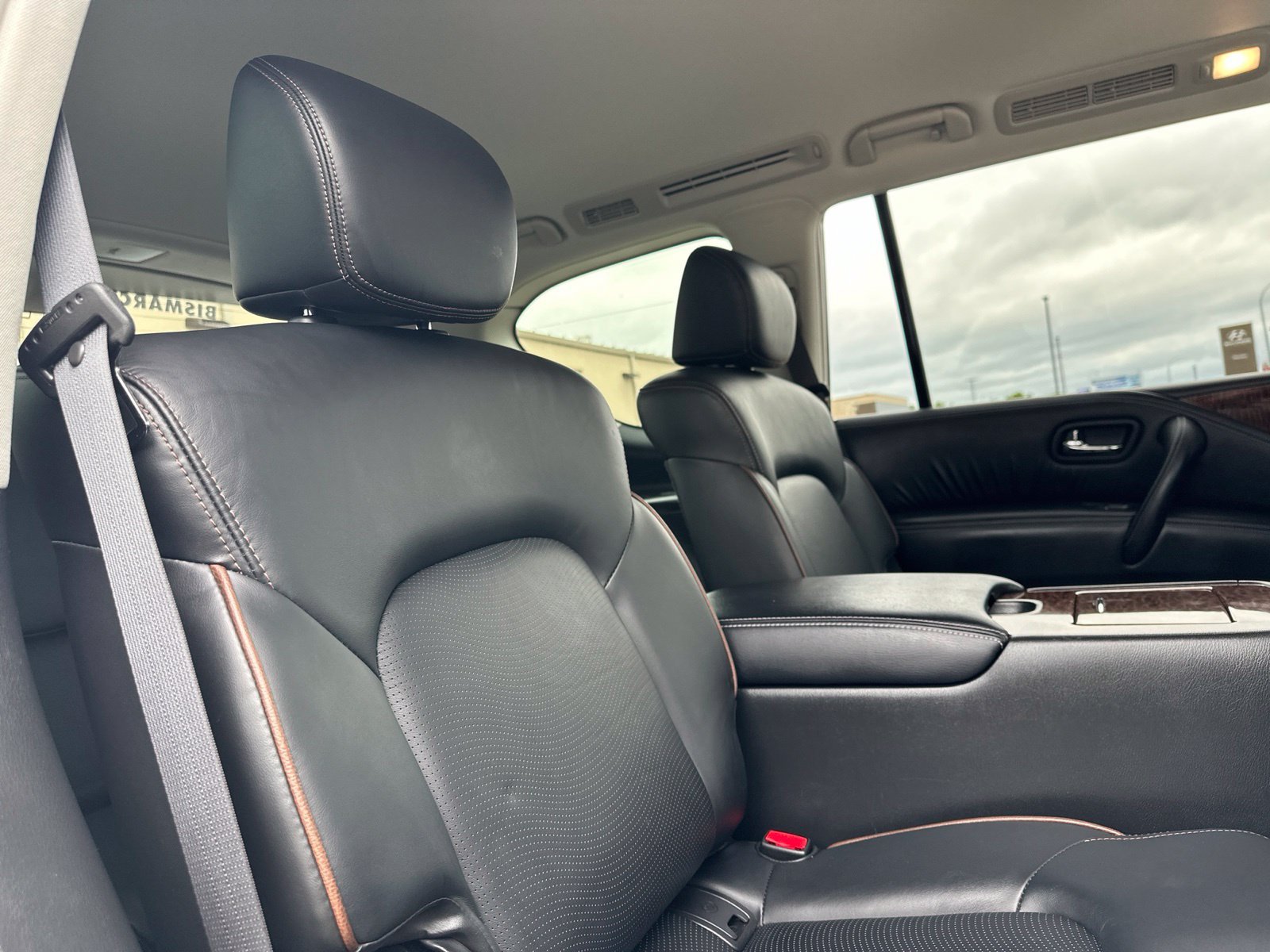 Used 2020 White Nissan Platinum image 37