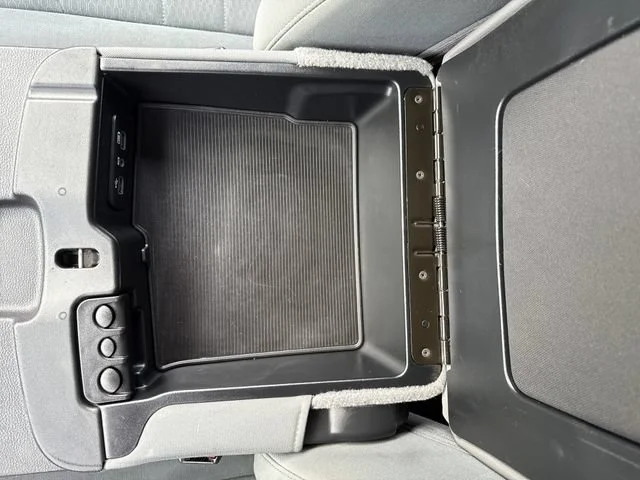Used 2018 Bright White Clearcoat Ram Express image 25