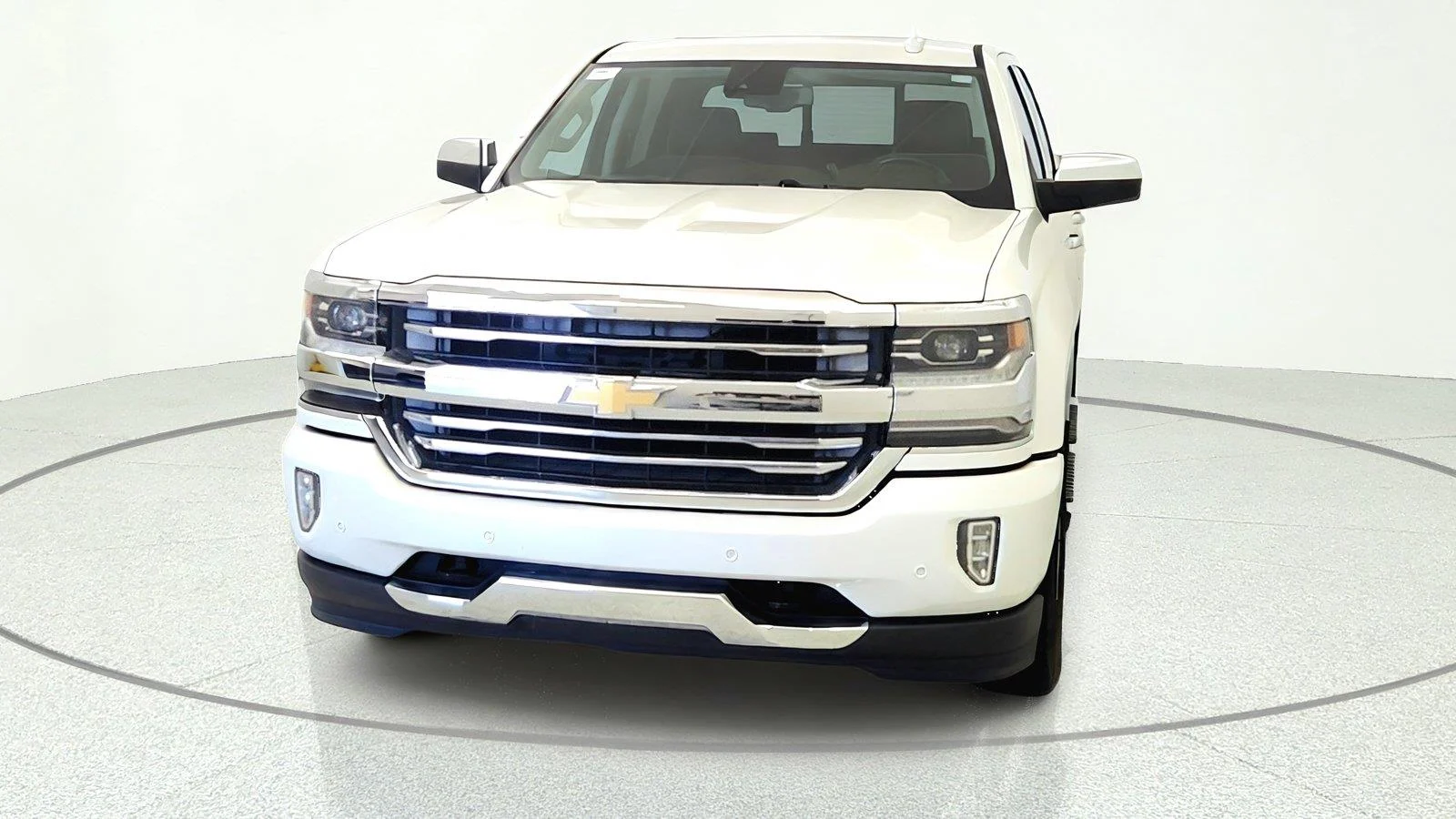 Used 2016 IRIDESCENT PEARL TRICOAT Chevrolet High Country image 3