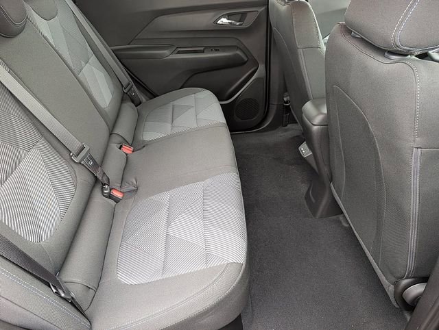 2027 Chevrolet Bolt LT - Photo 13