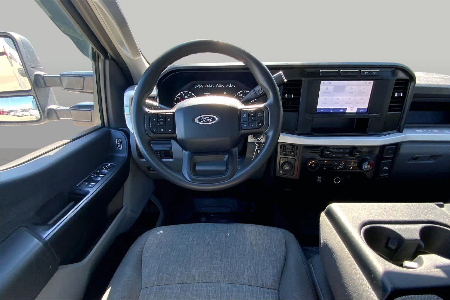 Used 2024 Oxford White Ford XL image 6