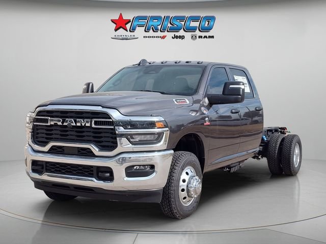 New 2025 Granite Crystal Metallic Clearcoat RAM Tradesman image 4
