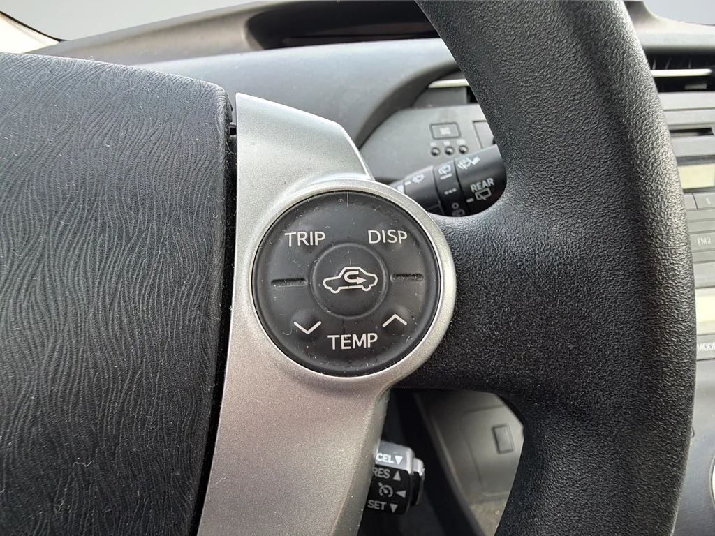 Used 2011 Silver Toyota Two image 17
