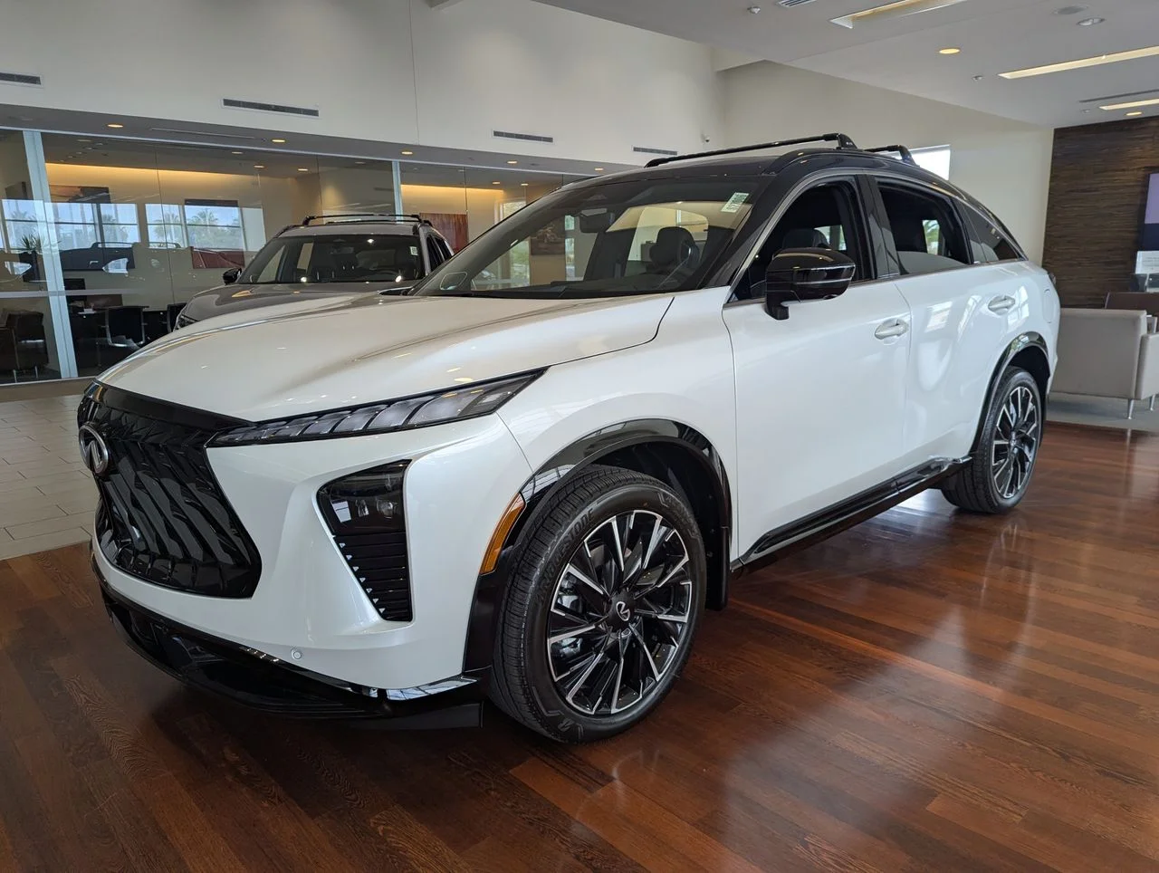 New 2027 2T RAD WHT INFINITI Autograph AWD image 1