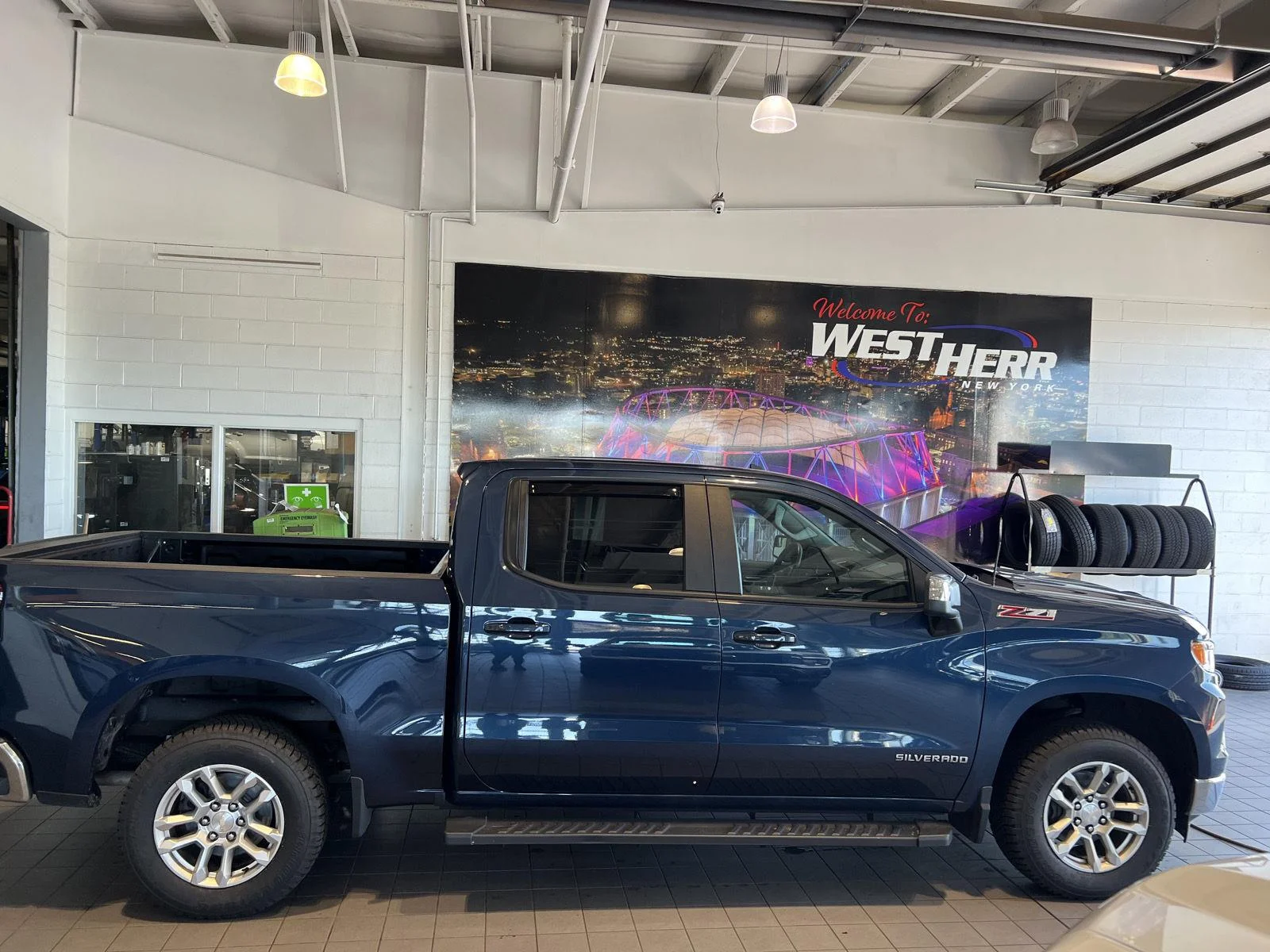 Used 2023 Northsky Blue Metallic Chevrolet LT image 10