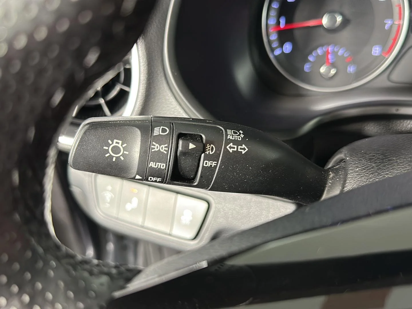 Used 2023 Gravity Gray Kia GT-Line image 29