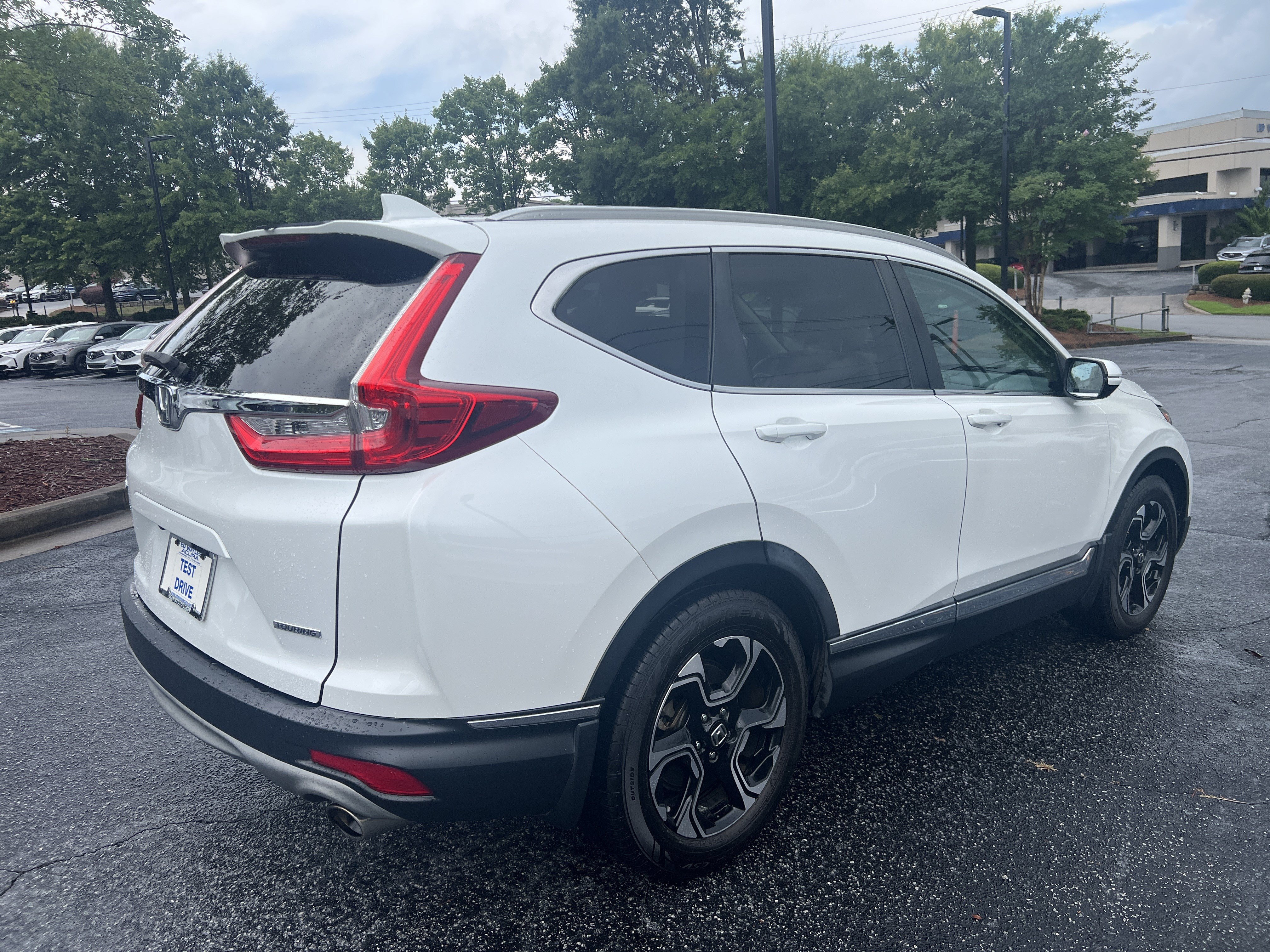 Used 2019 Platinum White Pearl Honda Touring image 5