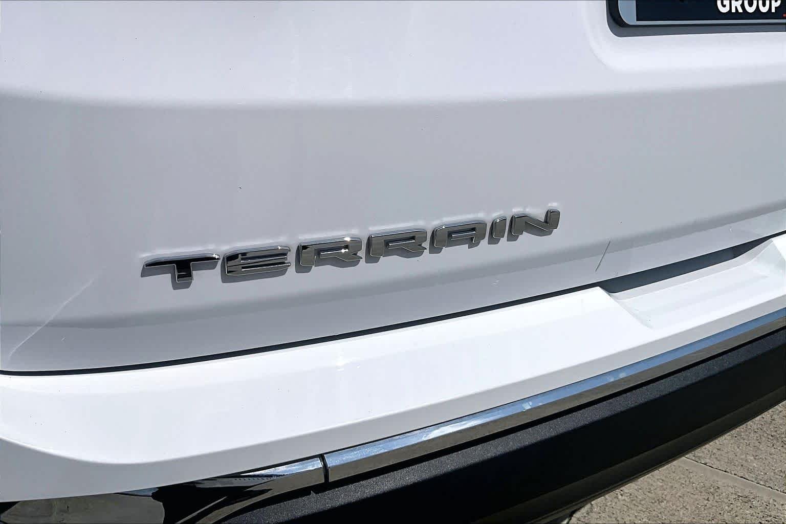 2024 GMC Terrain SLT - Photo 27