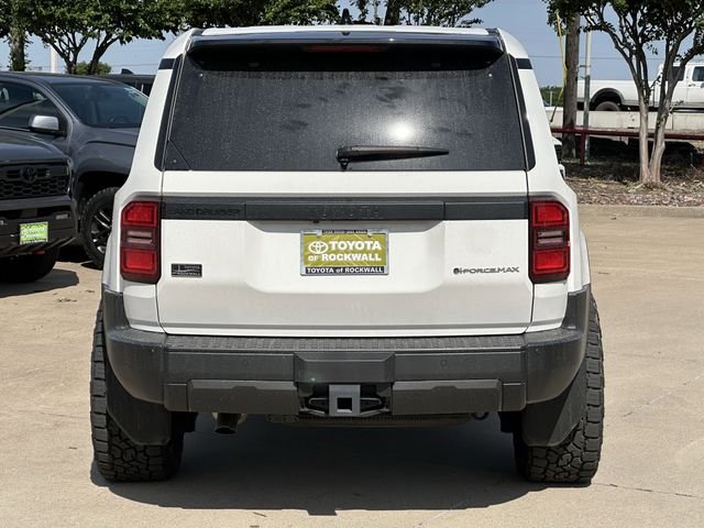 Used 2025 White Toyota 1958 image 4