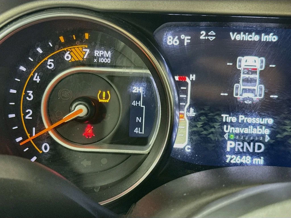 Used 2018 Orange Jeep Unlimited Sport S image 14