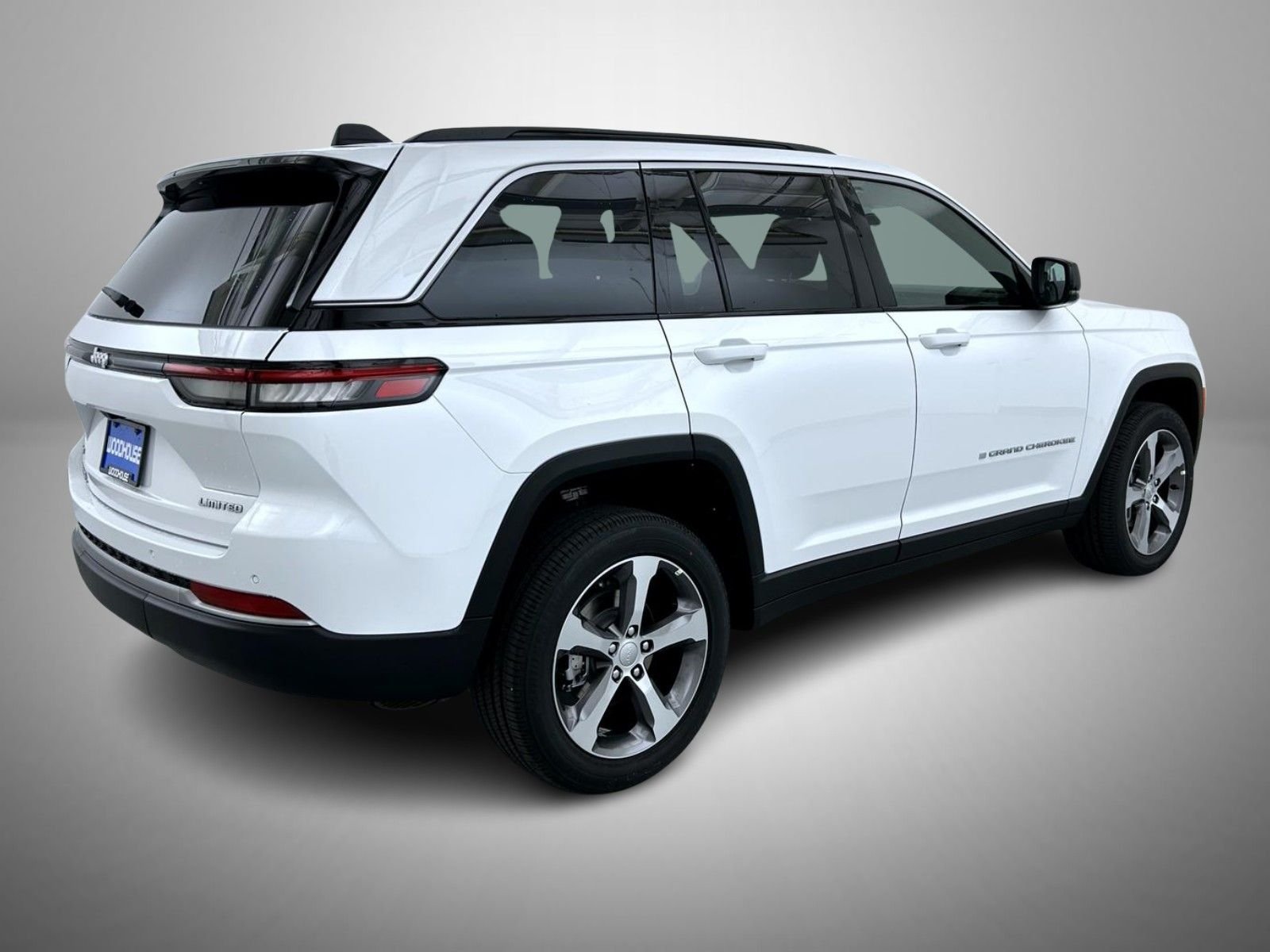 New 2026 Bright White Clear-Coat Exterior Paint Jeep Limited image 5