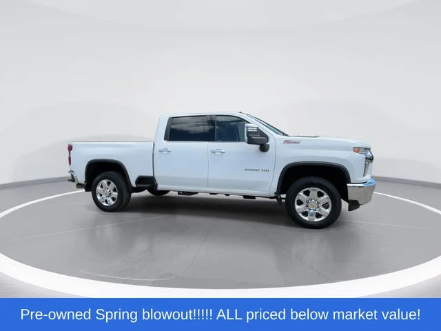 Used 2023 White Chevrolet LTZ image 9